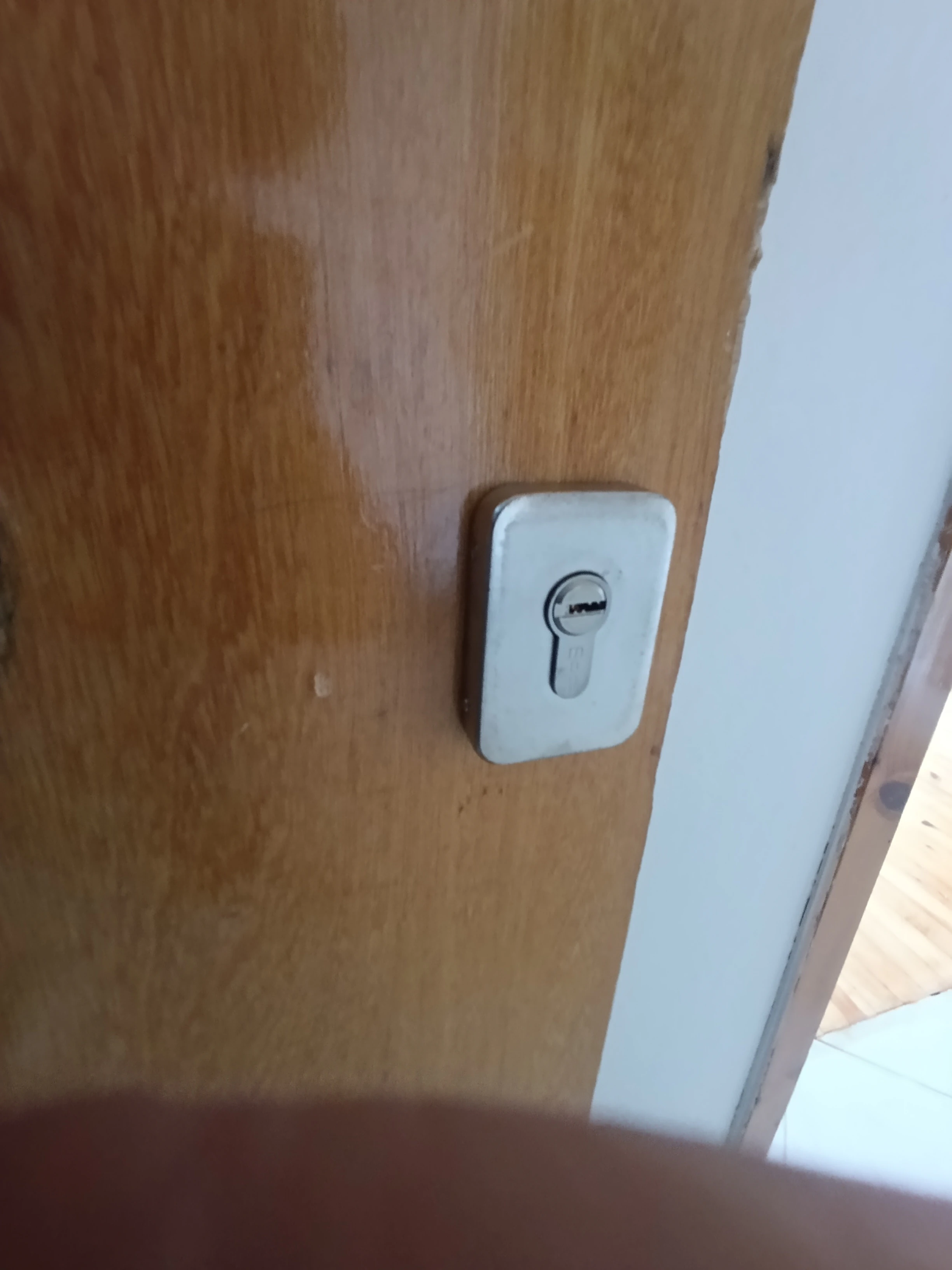 Apartman Kapı Güvenliği Neden Önemlidir? Altınordu’da Güvenli Yaşam Rehberi